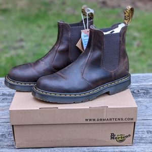 EUC Dr. Martens Chelsea boot